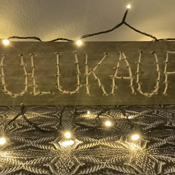 Jouluisia käsintehtyjä tuotteita